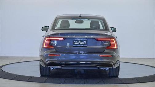 2025 Volvo S60 B5 Core