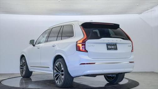2025 Volvo XC90 B6 Plus 7-Seater