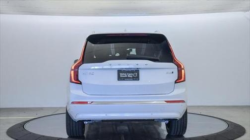 2025 Volvo XC90 B6 Plus 7-Seater