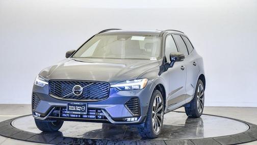 2026 Volvo XC60 B5 Plus