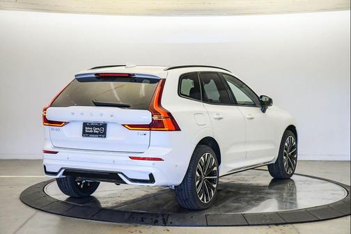 Crystal White Metallic 2026 Volvo XC60 Plug-In Hybrid Ultra, T8 AWD Electric/Gasoline, Dark