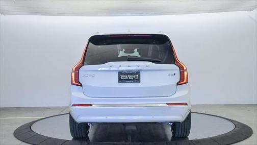 2025 Volvo XC90 B6 Ultra