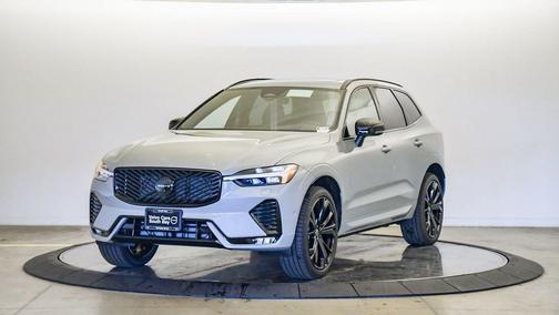 2026 Volvo XC60 B5 Ultra Black Edition