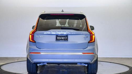 2026 Volvo XC90 B6 Ultra 7-Seater