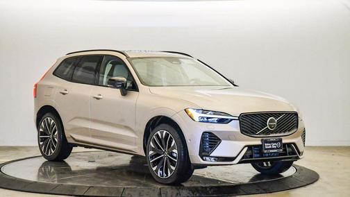 2026 Volvo XC60 B5 Ultra