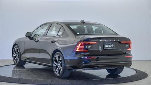 2025 Volvo S60 B5 Plus
