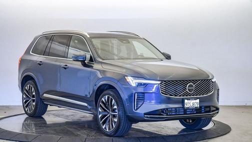 2025 Volvo XC90 B6 Plus 7-Seater