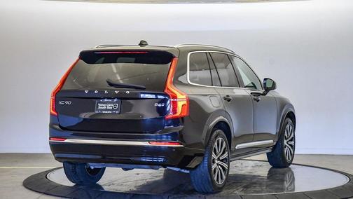 2025 Volvo XC90 B6 Plus 7-Seater