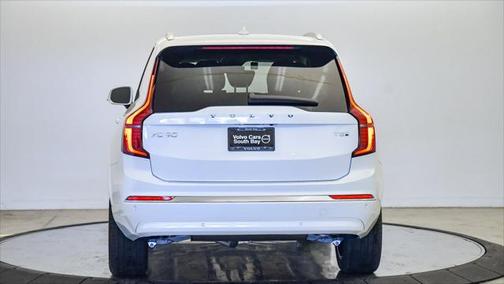2025 Volvo XC90 Plug-In Hybrid T8 Core 7-Seater