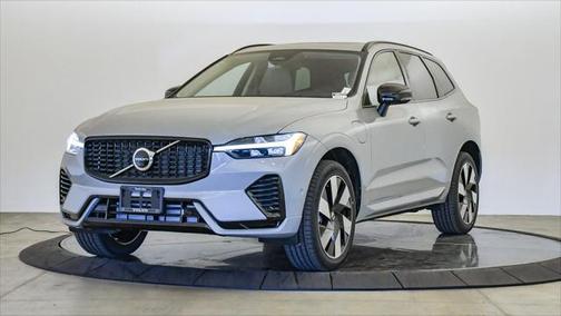 2025 Volvo XC60 Plug-In Hybrid T8 Plus