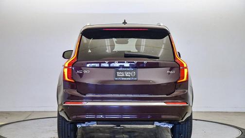 2025 Volvo XC90 B6 Ultra