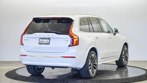 2025 Volvo XC90 Plug-In Hybrid T8 Plus 7-Seater