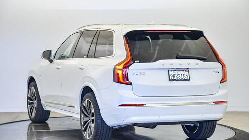 2025 Volvo XC90 Plug-In Hybrid T8 Plus 7-Seater