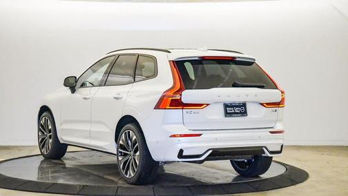2026 Volvo XC60 B5 Ultra