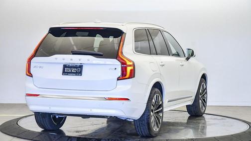 2026 Volvo XC90 B6 Plus 6-Seater