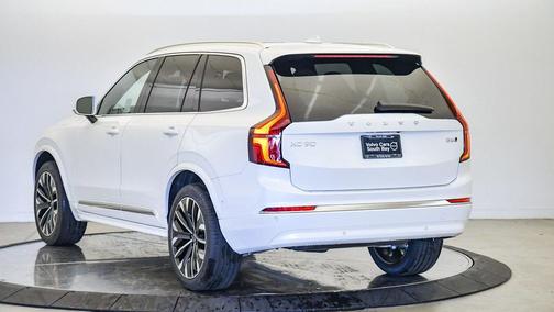 2026 Volvo XC90 B6 Plus 6-Seater