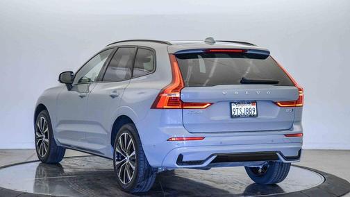 2025 Volvo XC60 B5 Plus