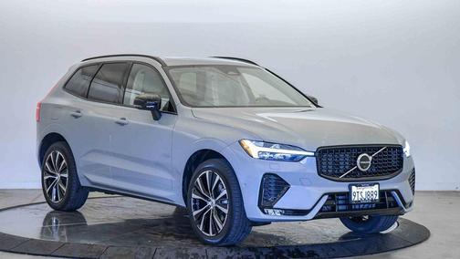 2025 Volvo XC60 B5 Plus