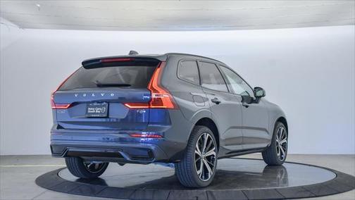 2025 Volvo XC60 Plug-In Hybrid T8 Ultra
