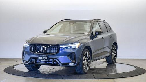 2025 Volvo XC60 B5 Plus