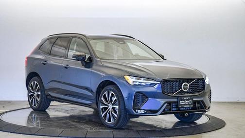 2025 Volvo XC60 B5 Plus