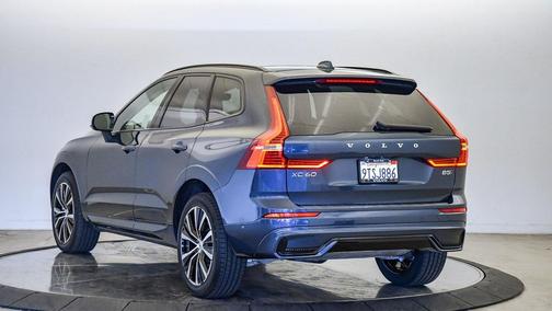 2025 Volvo XC60 B5 Plus