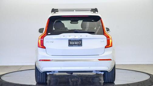 2023 Volvo XC90 Recharge Plug-In Hybrid T8 Ultimate 6-Seater