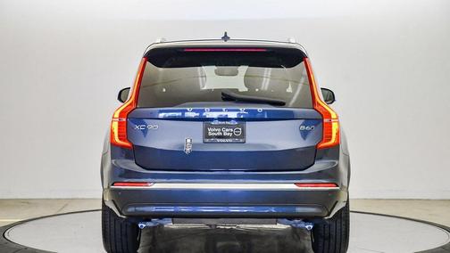 2025 Volvo XC90 B6 Plus 7-Seater