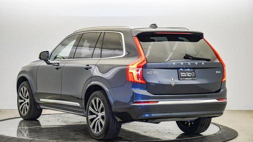 2025 Volvo XC90 B6 Plus 7-Seater