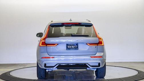 2026 Volvo XC60 B5 Core