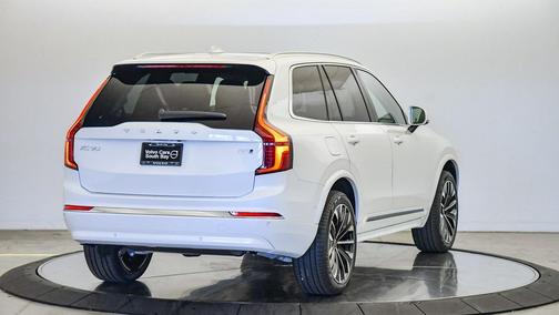 2025 Volvo XC90 B5 Ultra 6-Seater