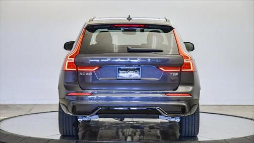 2025 Volvo XC60 Plug-In Hybrid T8 Ultra