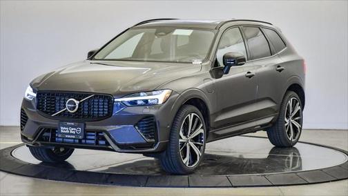 2025 Volvo XC60 Plug-In Hybrid T8 Ultra