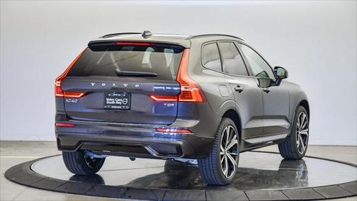 2025 Volvo XC60 Plug-In Hybrid T8 Ultra
