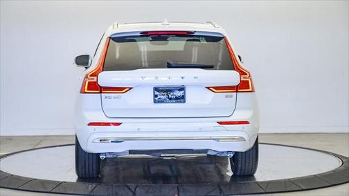 2023 Volvo XC60 B5 Plus Bright Theme