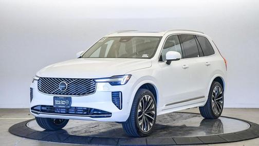 2025 Volvo XC90 B6 Plus 7-Seater