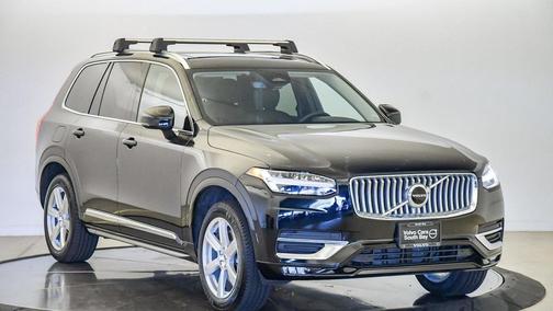 2024 Volvo XC90 B5 Core Bright Theme