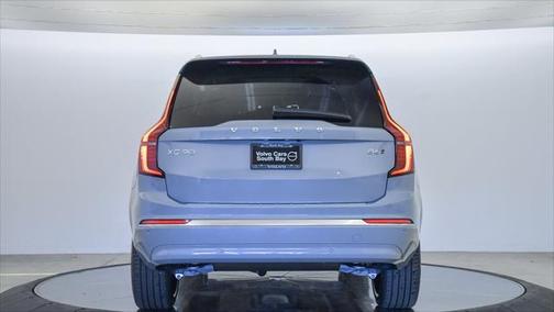 2025 Volvo XC90 B6 Ultra
