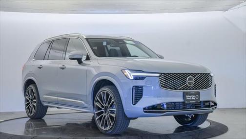 2025 Volvo XC90 B6 Ultra
