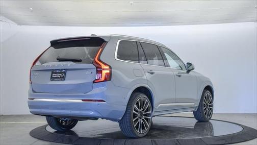 2025 Volvo XC90 B6 Ultra