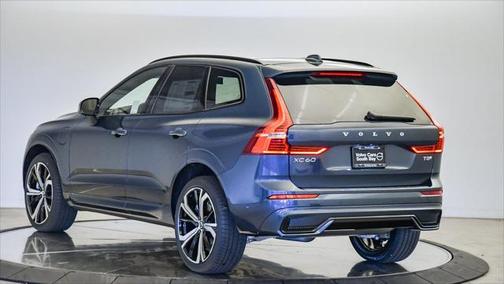 2025 Volvo XC60 Plug-In Hybrid T8 Ultra