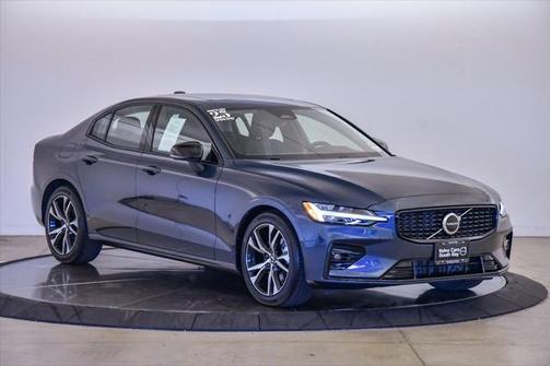 2025 Volvo S60 B5 Core