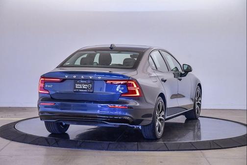 2025 Volvo S60 B5 Core