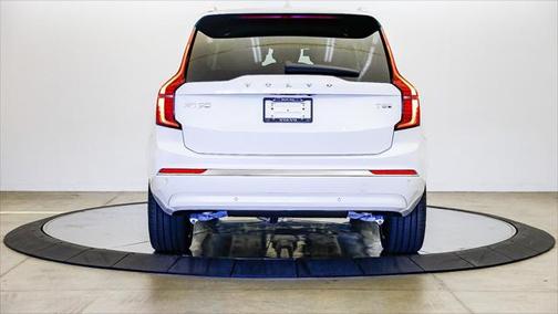 2025 Volvo XC90 Plug-In Hybrid T8 Ultra 7-Seater