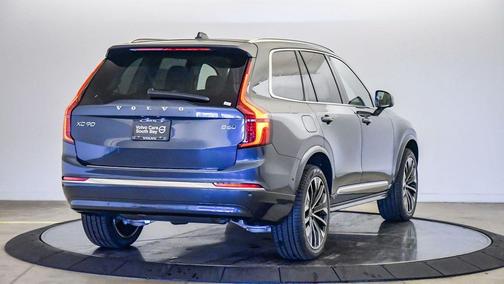 2026 Volvo XC90 B6 Ultra 7-Seater