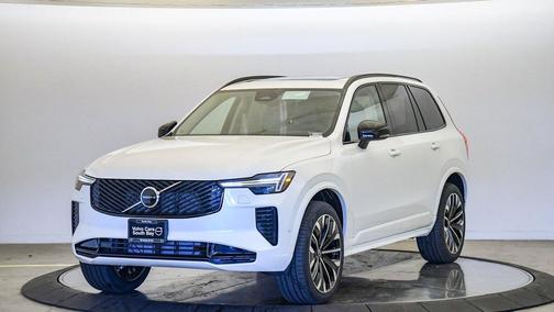 2026 Volvo XC90 B6 Ultra Dark Theme 7-Seater