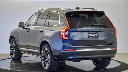 2025 Volvo XC90 Plug-In Hybrid T8 Ultra 7-Seater