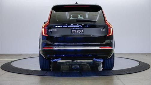 2025 Volvo XC90 B6 Plus 7-Seater
