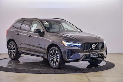2025 Volvo XC60 B5 Core