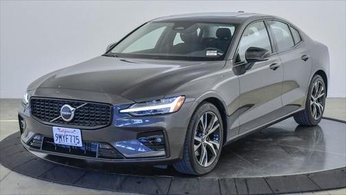 2025 Volvo S60 B5 Core